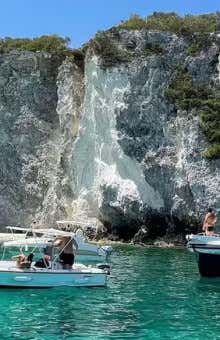 Dinghy tours at the Tremiti Islands