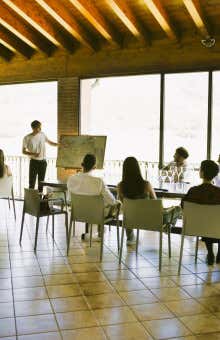 Wine tasting in Franciacorta