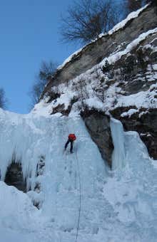 Ice Climbing in Pontechianale