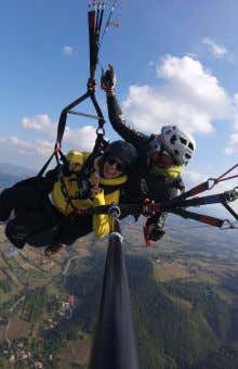 Parapendio sui Monti Pisani