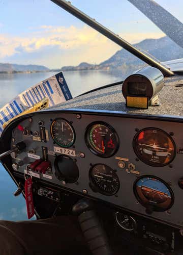 Battesimo del volo - Prova di pilotaggio su Idrovolante a Lecco