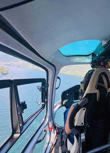 Volo privato in elicottero sul Lago di Como